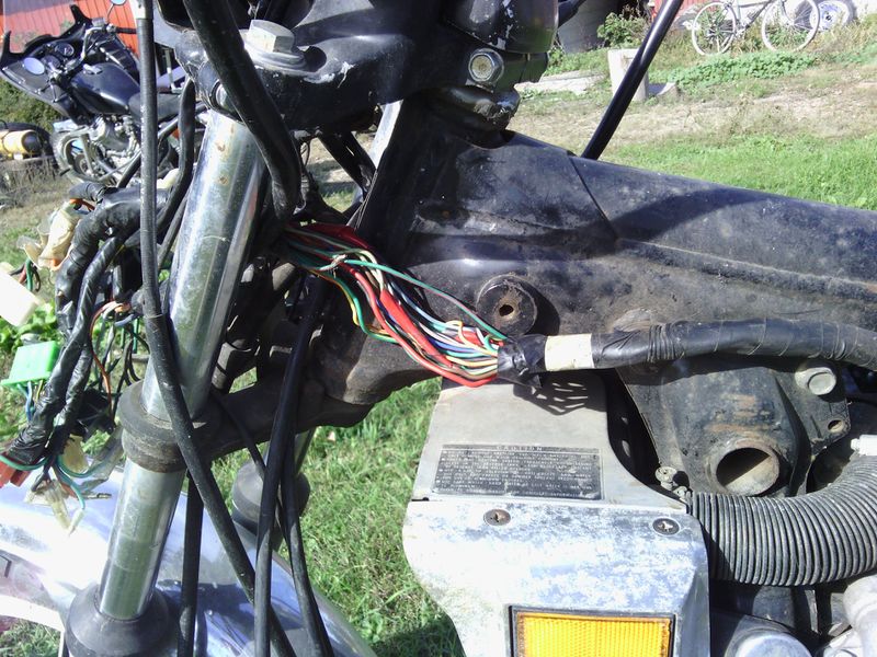 Brokenstartwire2 zpscac6c5ac.jpg
